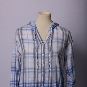 Hooded plaid shirt